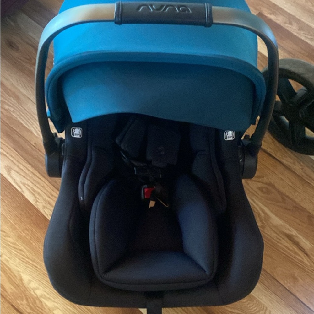 Nuna car seat/with base and stroller Teal and Black - Picture 2 of 8